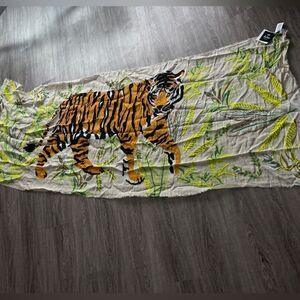 Echo Design Tiger Scarf . linen . NEW 😍‼️